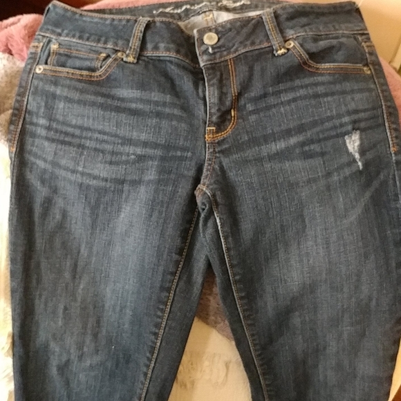 American Eagle Outfitters Denim - American Eagle Artist Cut Women's Cropped Jeans